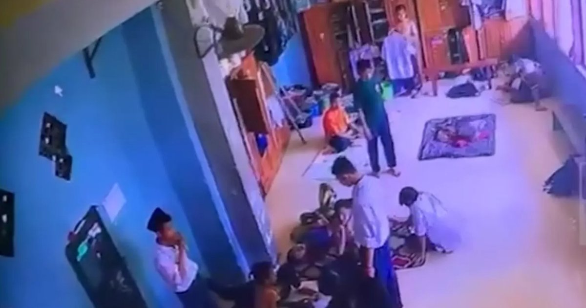Ilustrasi artikel: Tangis di Balik Seragam Santri: Kasus Bully Ponpes Lamongan Gegerkan Publik