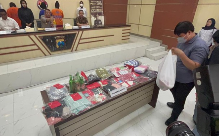 Pesta Seks Swinger di Kota Batu 12 Pasangan , Fasilitator Jadi Tersangka