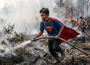 Viral Sosok Rudiansyah, Remaja Berkost Superman