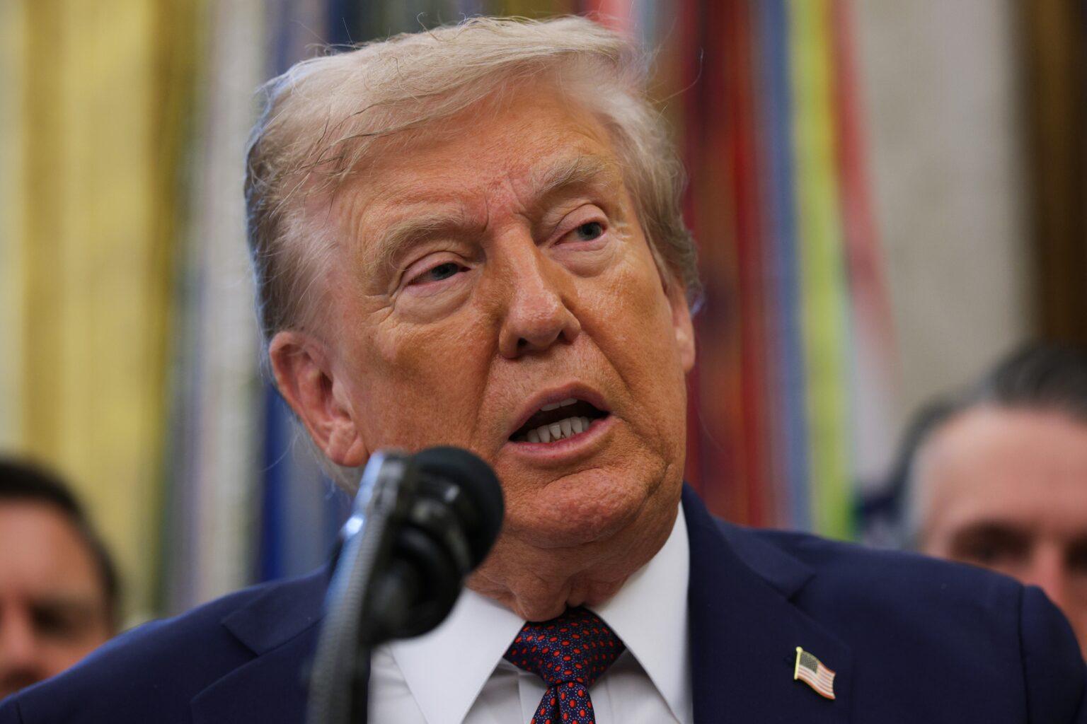 Donal Trump Perintahkan Israel Stop Serang Gaza