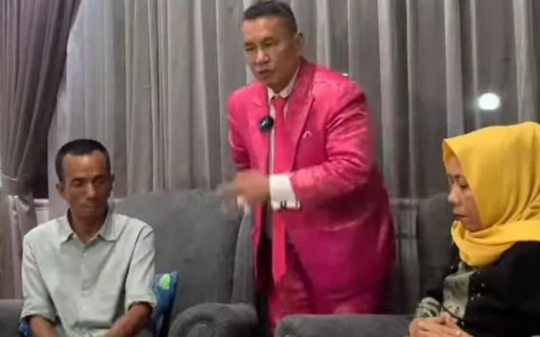 Minta Bantuan Hukum, Ayah Korban Pembunuhan Disertai Pemerkosaan di Palembang Temui Hotman Paris,