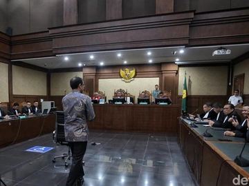Hakim Minta Kejagung Gunakan TPPU untuk Usut Harta Nadiem Rp4,8 Triliun