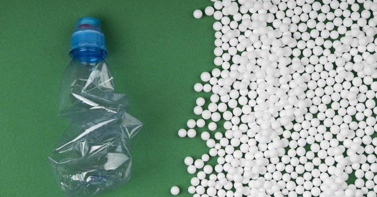 Ilustrasi artikel: Warga RI Paling Banyak Makan Plastik, Sumbernya Tak Terduga