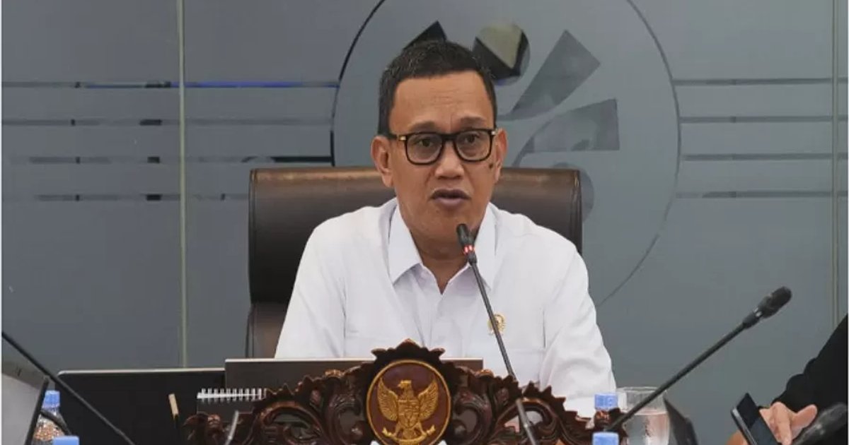 Ilustrasi artikel: menteri perlindungan pekerja migran indonesia menyuruh masyarakat kerja ke luar negeri