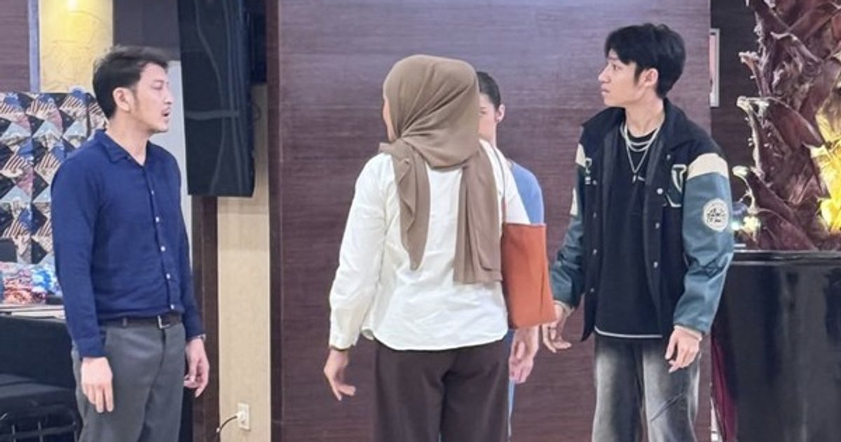 Ilustrasi artikel: dimas anggara gampar kiesha alvaro saat selesai shooting adegan