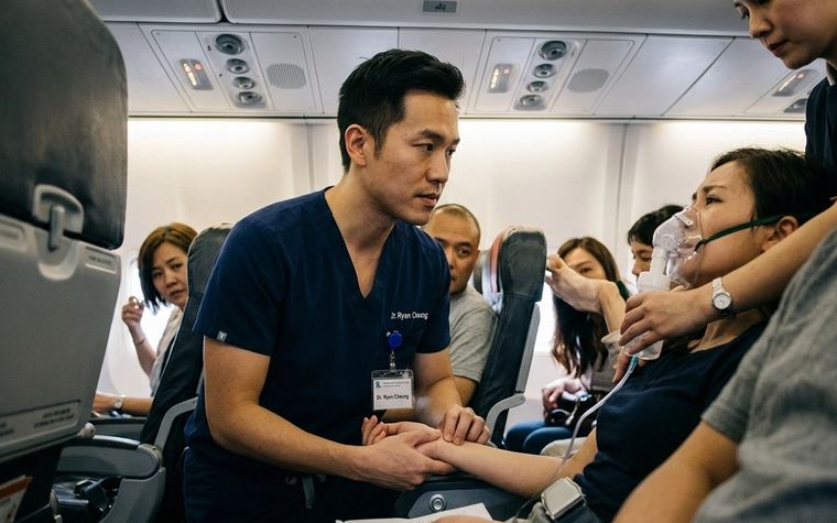 Fakta Dokter Ryan Cheung Viral Selamatkan Penumpang