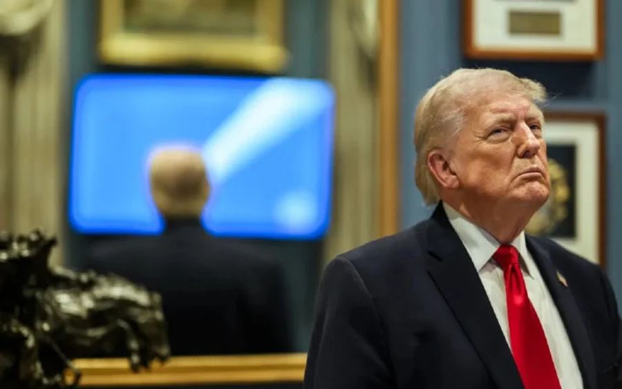 Trump Ancam Gebuk China dengan Tarif 50% Jika Kirim Senjata ke Iran