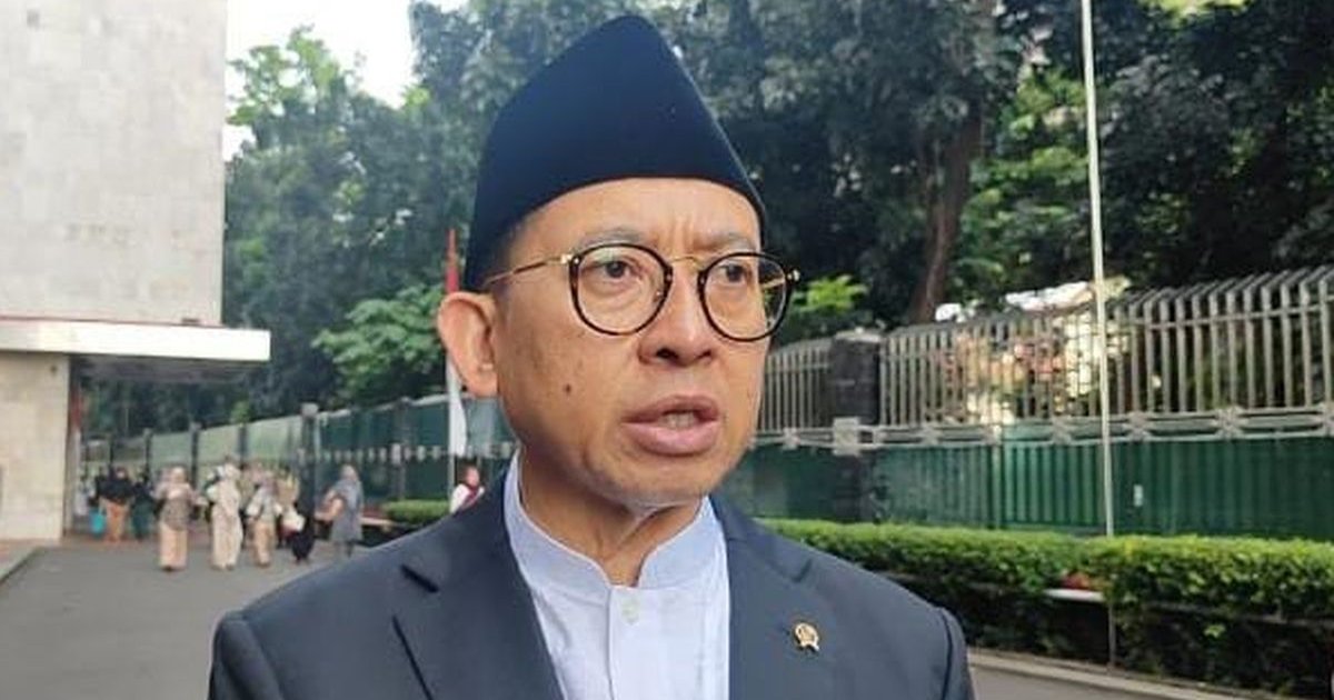 Ilustrasi artikel: fadli zon minta maaf atas tragedi 1998