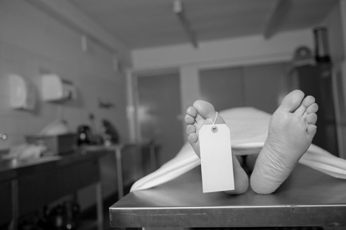 Wanita Muda Tewas dengan 26 iPhone Dilem ke Tubuh, Polisi Gelar Penyelidikan