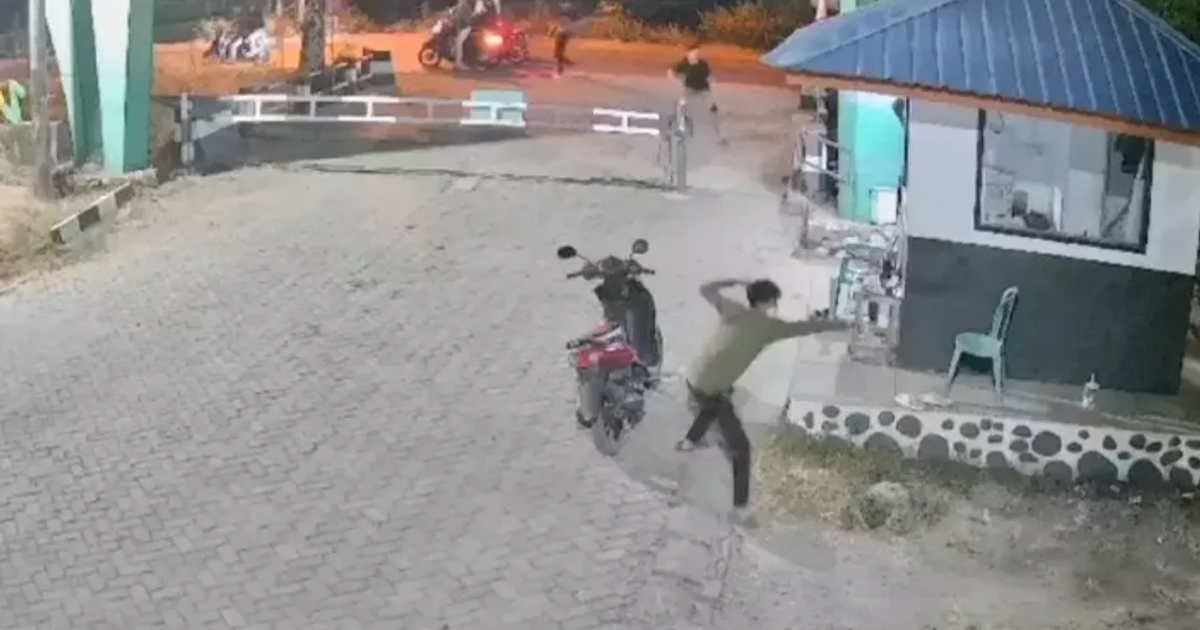 Ilustrasi artikel: Geng Motor Serang Kompleks Perumahan dengan Busur Panah