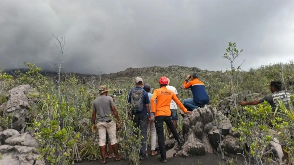 Tim SAR Lanjutkan Pencarian 3 Pendaki Korban Letusan Gunung Dukono