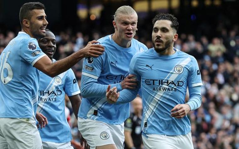 Manchester City Mencium Peluang Juara saat Arsenal Mulai Goyah, Pep Guardiola Tetap Tenang di Tengah Momentum