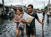 Pasangan Selamatkan Dokumen Penting Saat Banjir Bandang Hagonoy Viral di Medsos