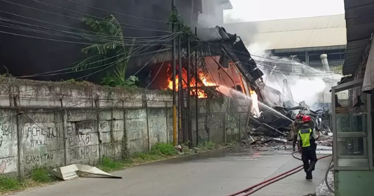 Ilustrasi artikel: Pabrik Lilin di Bekasi Kebakaran , Warga: Awalnya Ada Ledakan