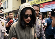 Az Zahra Ditangkap Judi Online: Kronologi Lengkap
