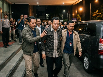 Bupati Pemalang Anom Widiyantoro Ditangkap KPK