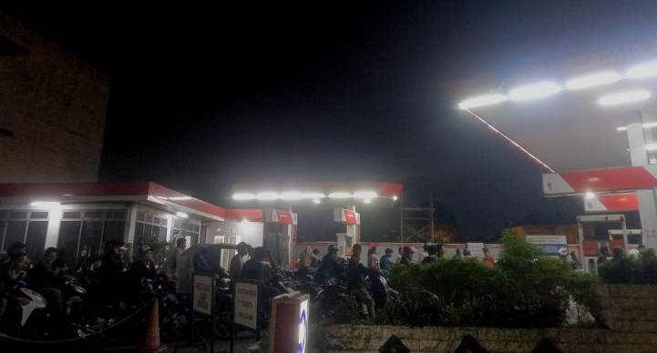 Antrean Panjang SPBU Pasca Banjir Medan: Warga Serbu Bahan Bakar Hingga Ratusan Meter