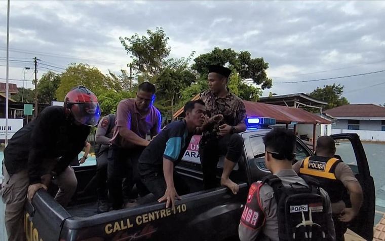 Kabur Saat Salat Jumat, 2 Tahanan Lapas Polman Ditangkap Saat Sembunyi di Empang