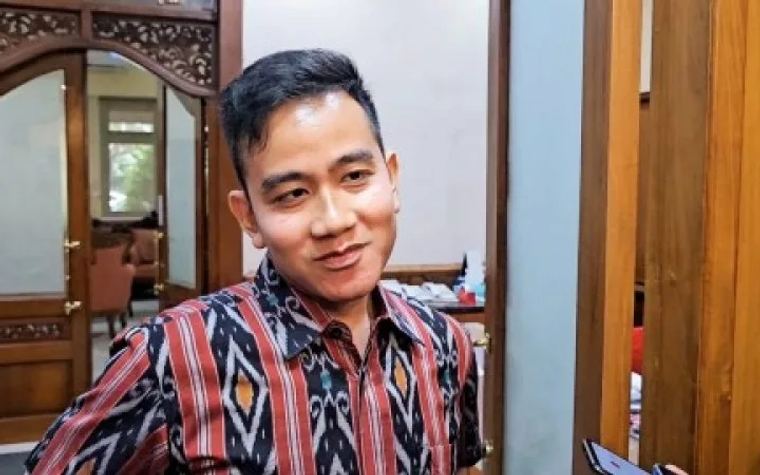 Gibran Rakabuming Raka: Kisah Antisipasi Pertemuan Prabowo dan Mega