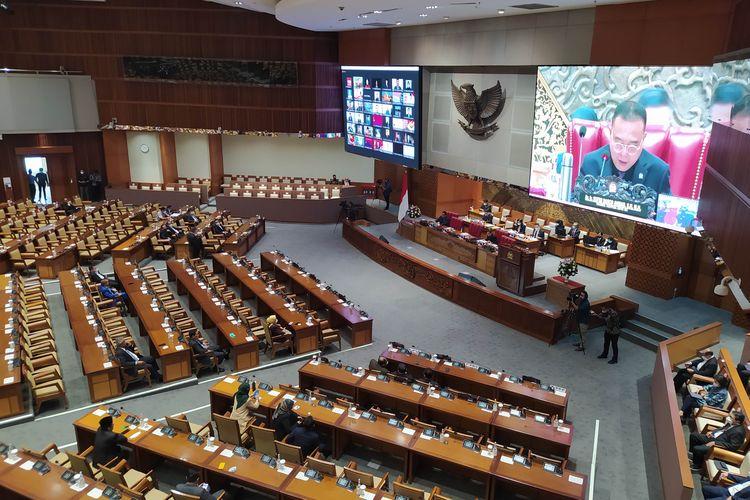 DPR Pangkas Tunjangan & Respons Tuntutan Rakyat