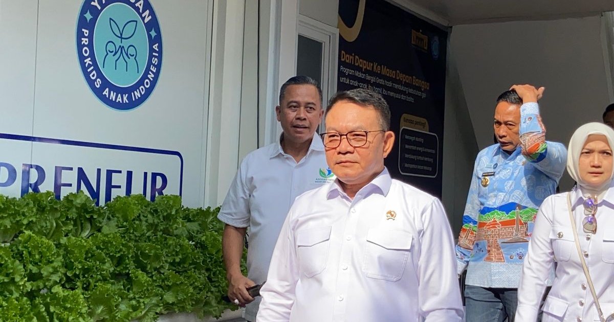 Dudung Apresiasi Inovasi Burger Singkong dan Jamur, Jadi Andalan Dapur MBG di Malang