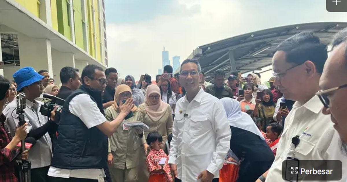 Ilustrasi artikel: Tinjau Korban Kebakaran Manggarai, Heru Budi Beri Bantuan 450 Paket Sembako