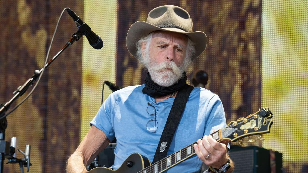 Bob Weir Sang Legenda Grateful Dead Meninggal Dunia di Usia 78 Tahun Usai Berjuang Melawan Kanker