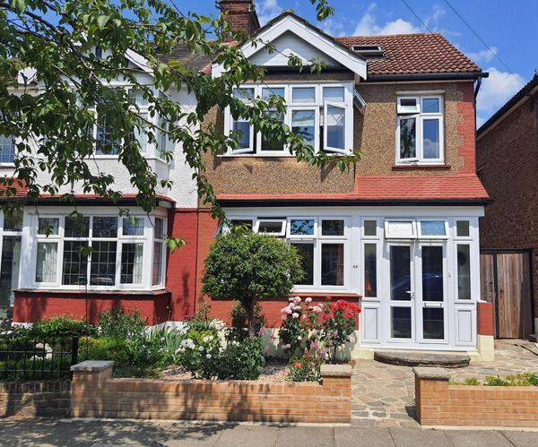 4 Bedroom Semi-Detached House