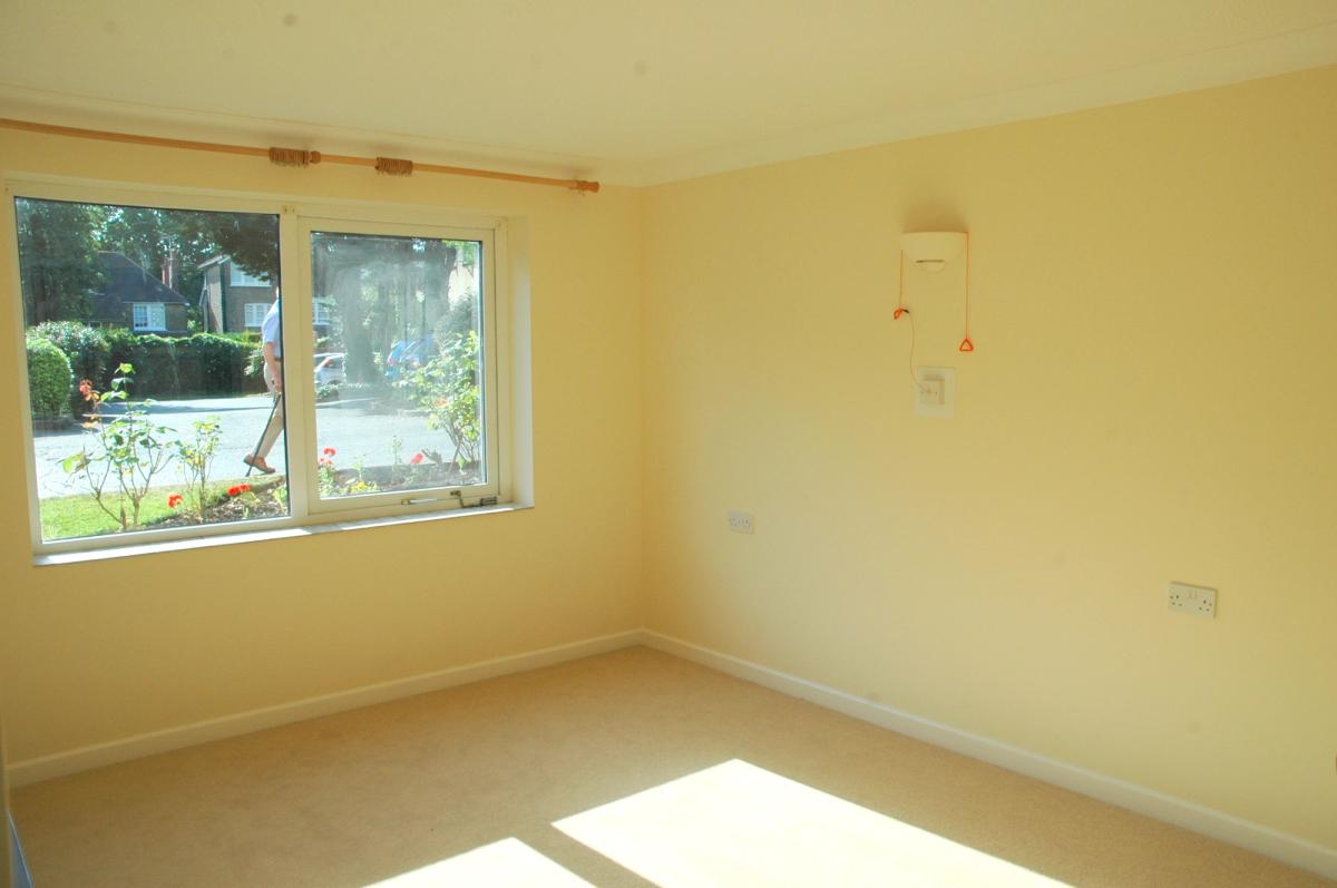 Homewillow Close, Grange Park, N21 2HJ - 2