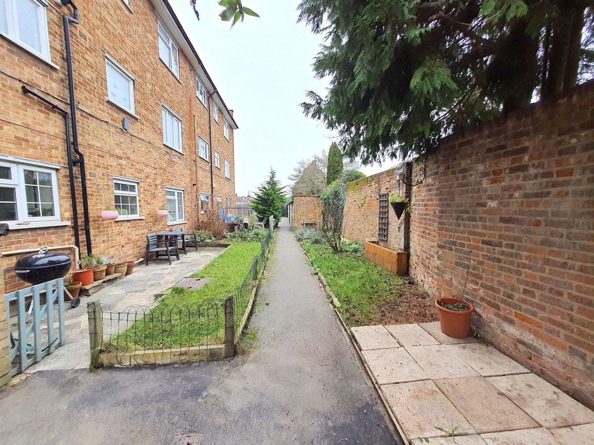 Baker Street, Enfield, EN1 3EZ - 11
