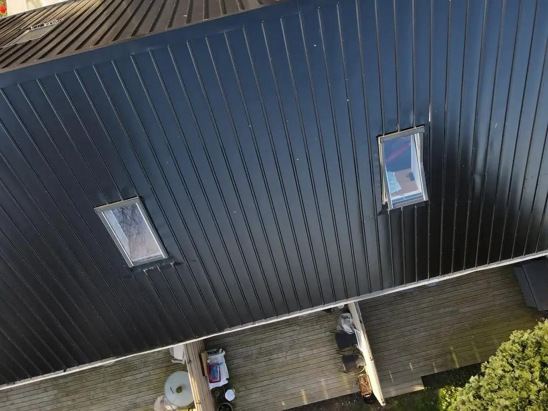 Moderne ståltag monteret på bolig i København – tagrenovering udført af Nbyg