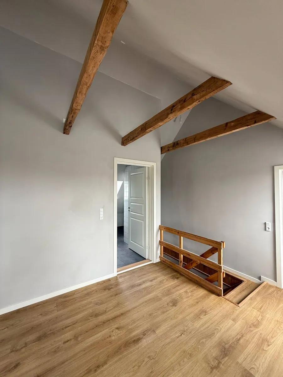 Vurdering af renoveringsomkostninger på ældre hus i København - gennemgang af konstruktioner og installationer inden budgetlægning