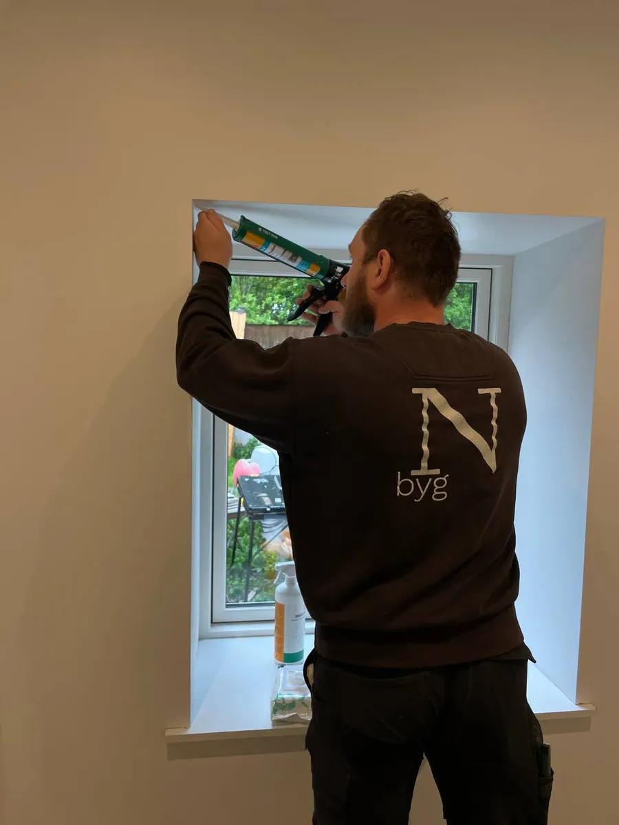 Totalrenovering af sommerhus i København med nye vinduer, bedre lysindfald og energieffektive løsninger