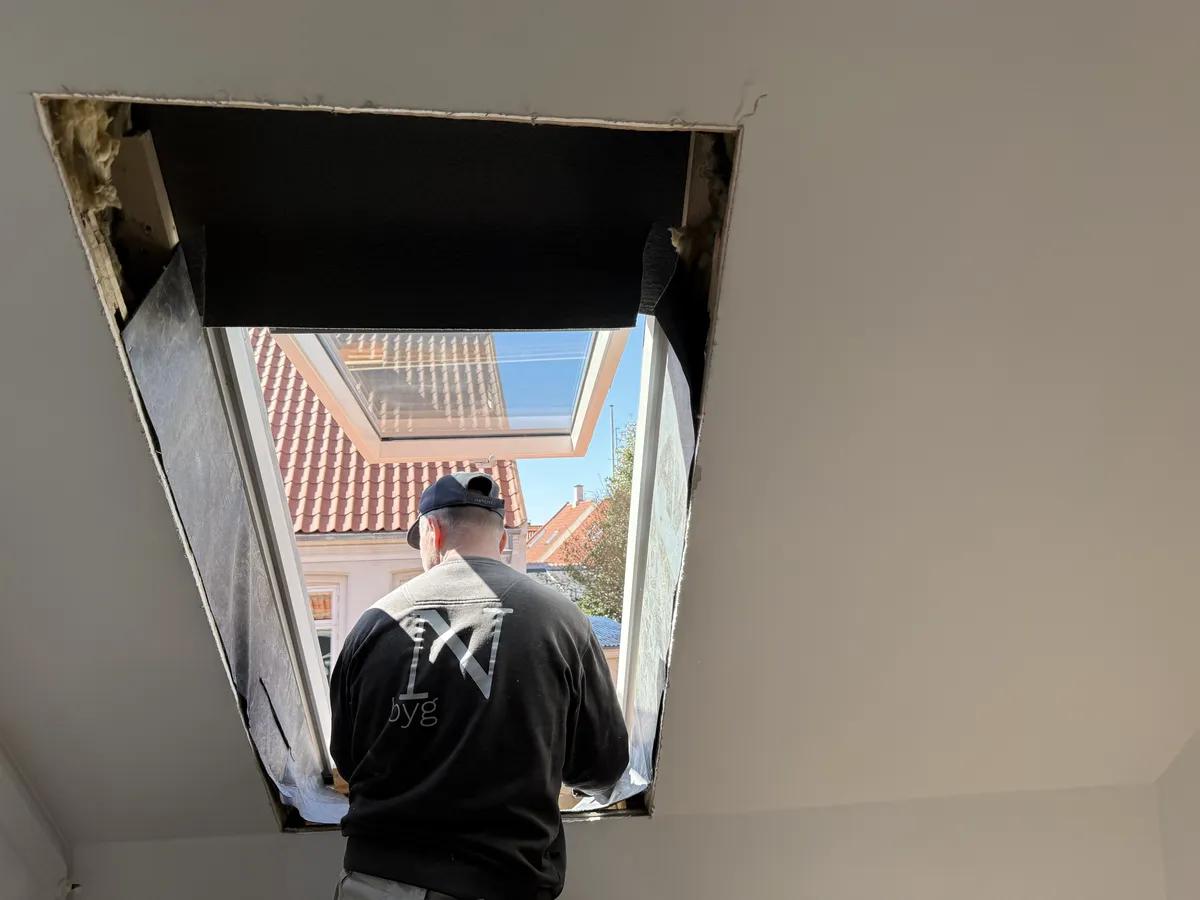 Professionel kontrol af tagrender og nedløb som forberedelse til skybrud - Nbyg København