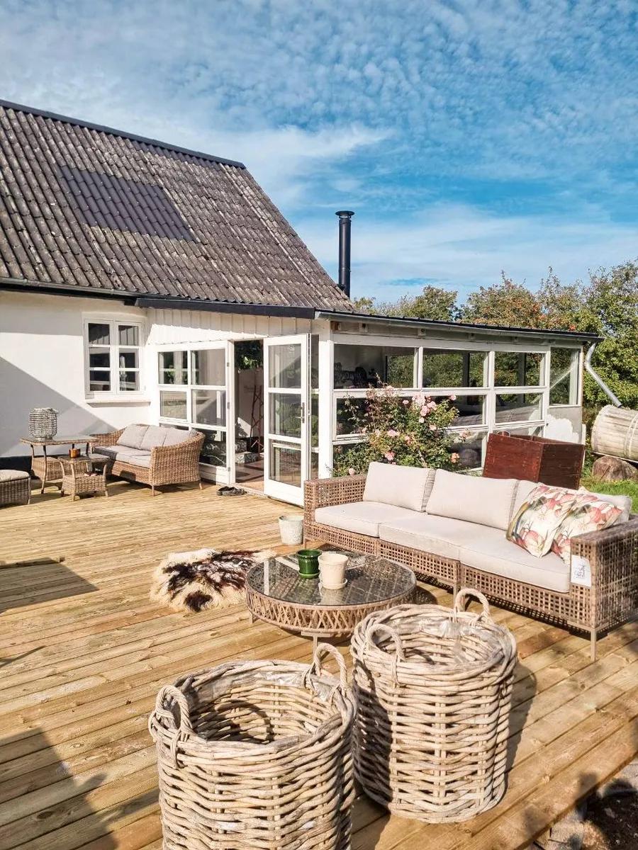 Velholdt træterrasse med god ventilation og fri afstand til jord - rigtigt vedligeholdt terrassekonstruktion holder i 20 år
