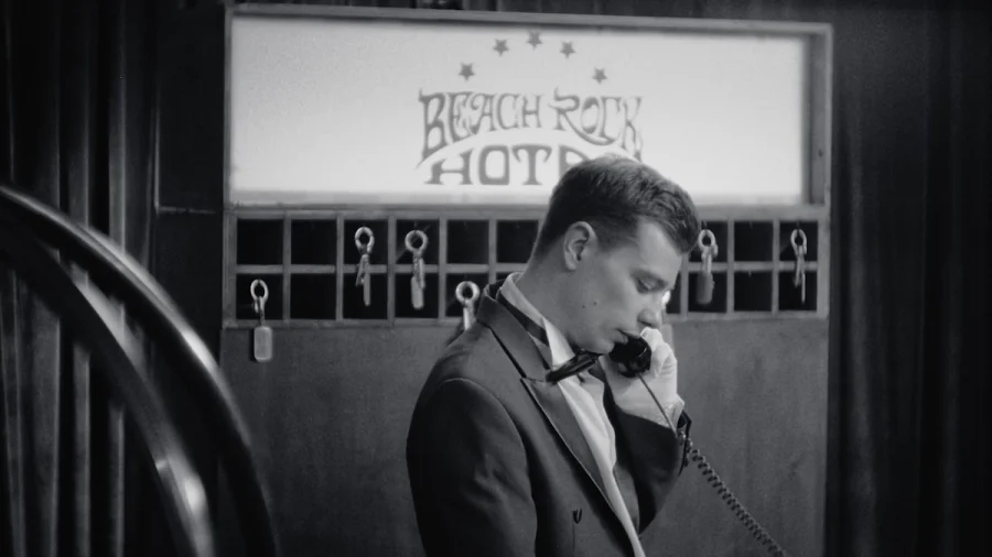 Saluki — Beach Rock Hotel