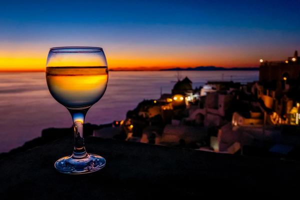 Greek Liquor: A Complete Guide to Traditional Spirits