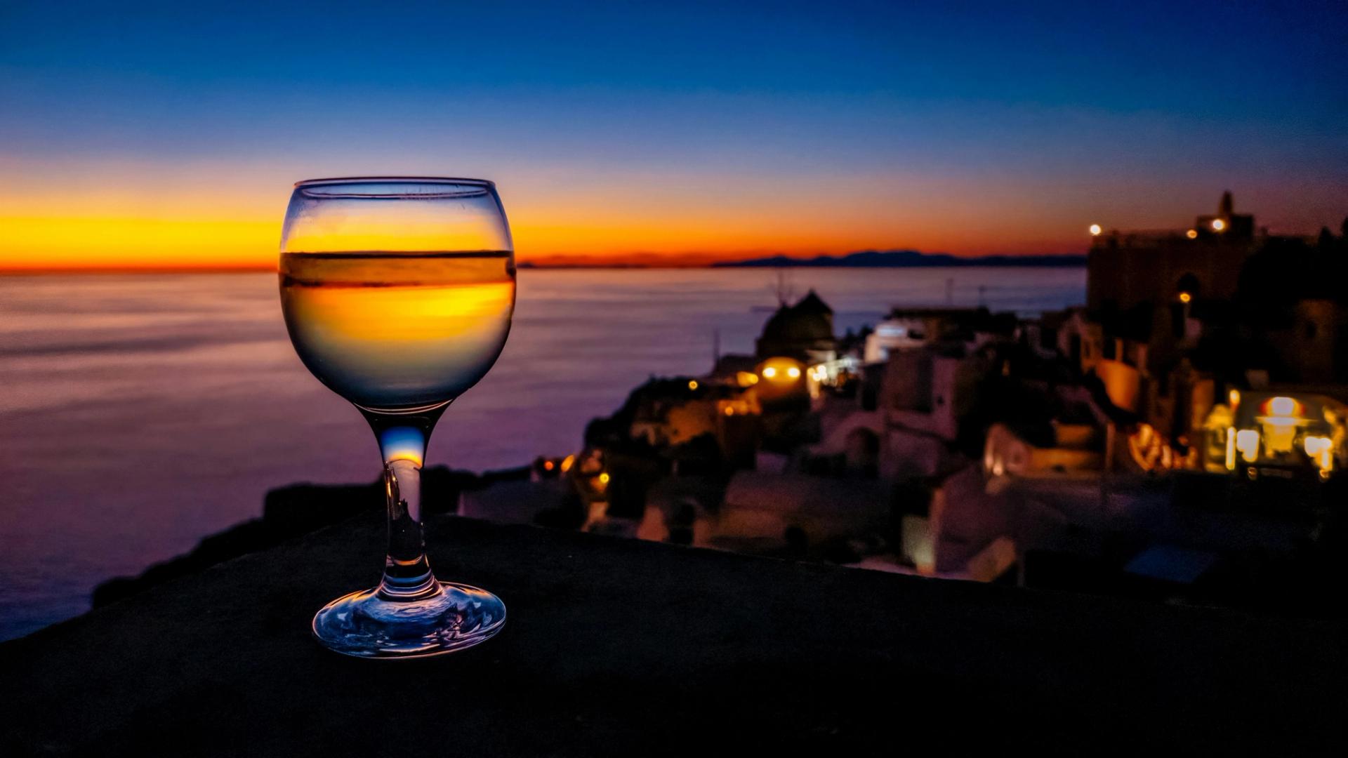 Greek Liquor: A Complete Guide to Traditional Spirits