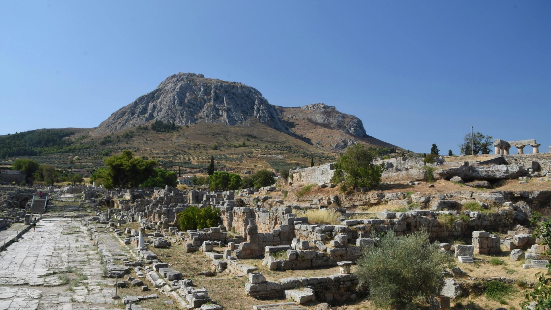 Acrocorinth: Complete Guide to Greece's Sky Fortress