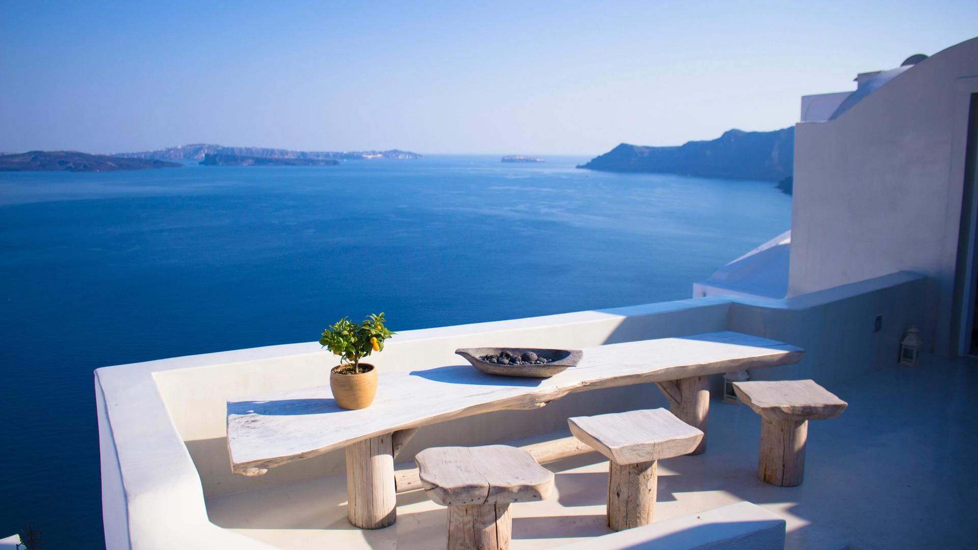 Greece Blue and White: The Iconic Colors Explained