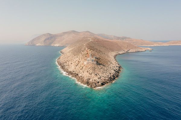 Peloponnese Travel Guide: Ancient Wonders & Hidden Gems