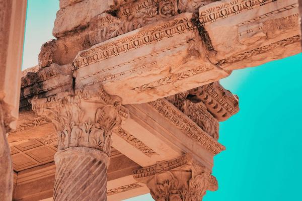 Greek Architecture: Ancient Wonders & Modern Marvels Guide