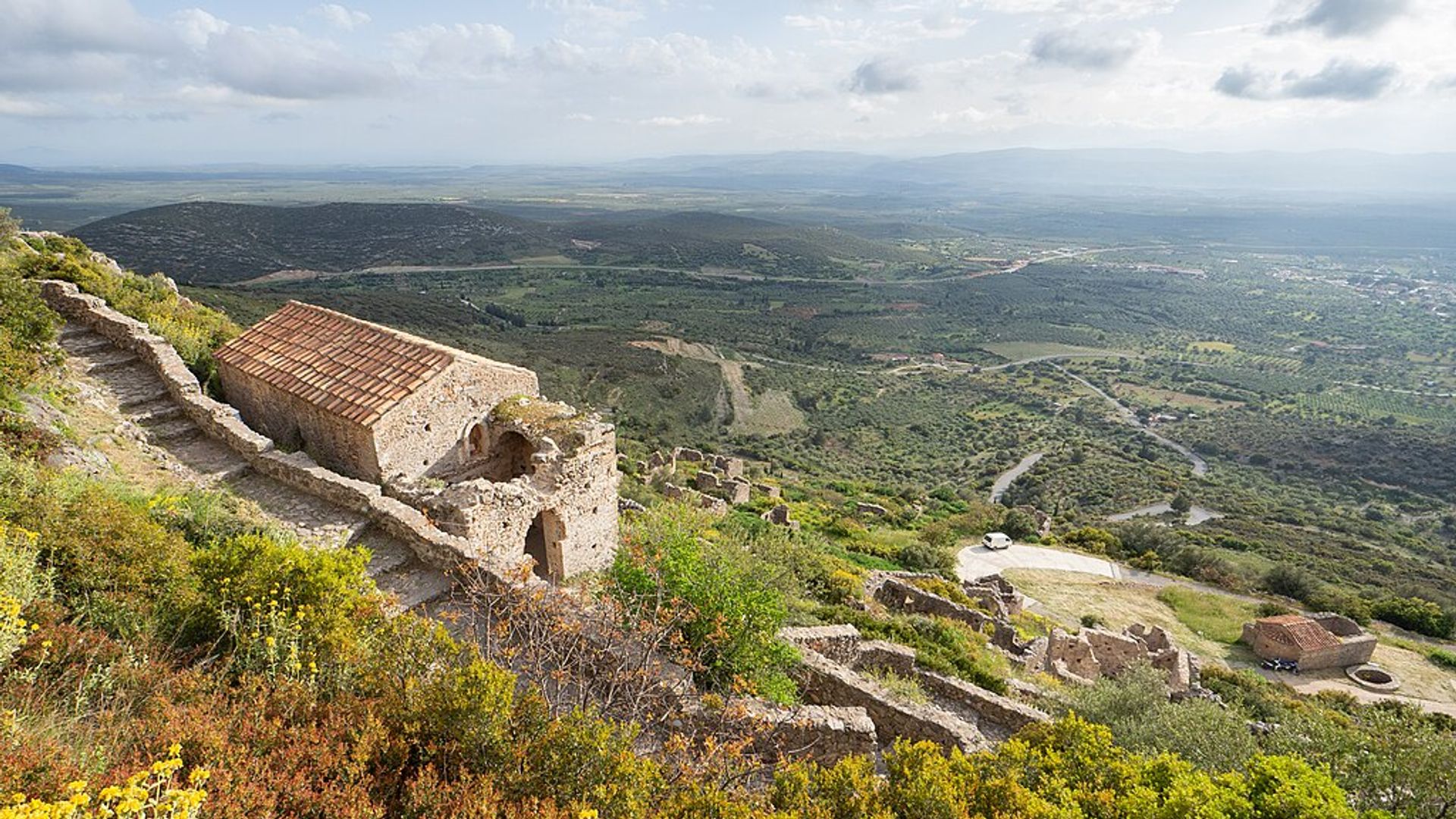 Geraki Castle: Medieval Marvel in the Peloponnese
