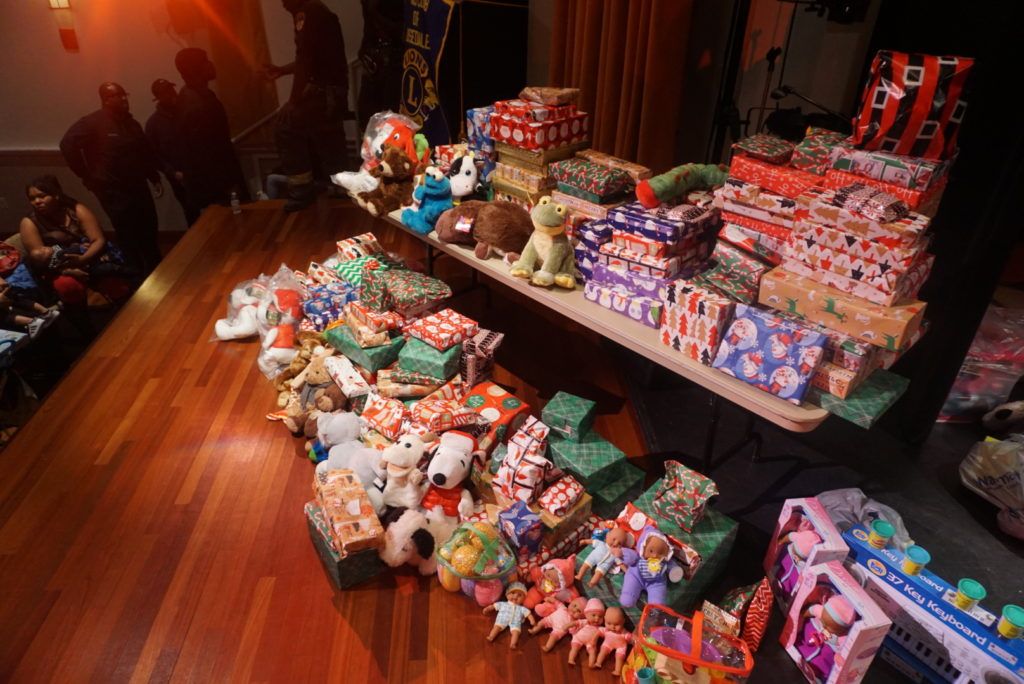 Over 400 Toys Given Away at our annual Holiday Social