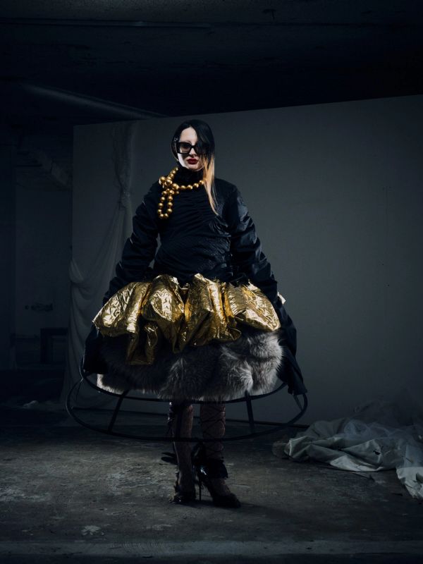 Helvetico Thin Bold — Fake Fittings