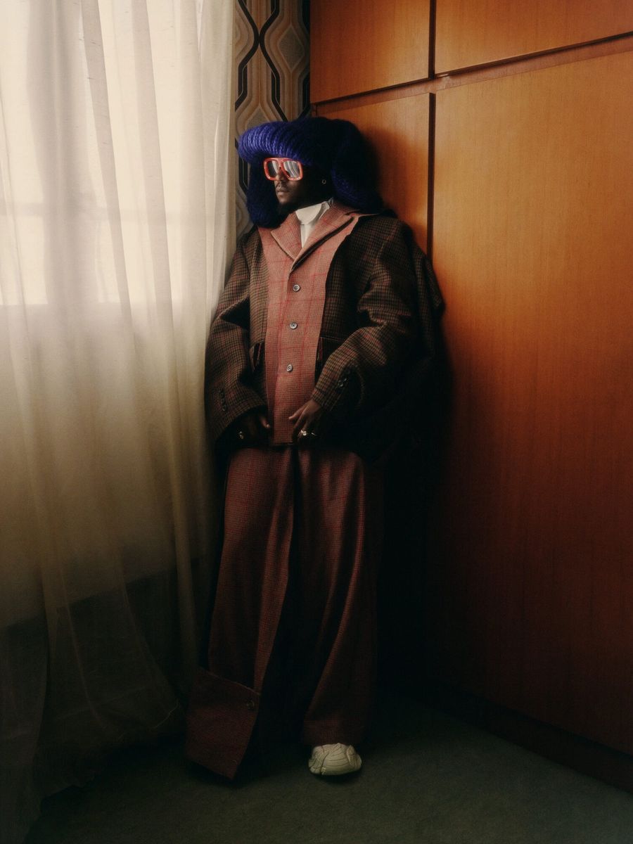 guy2bezbar chapka suit
