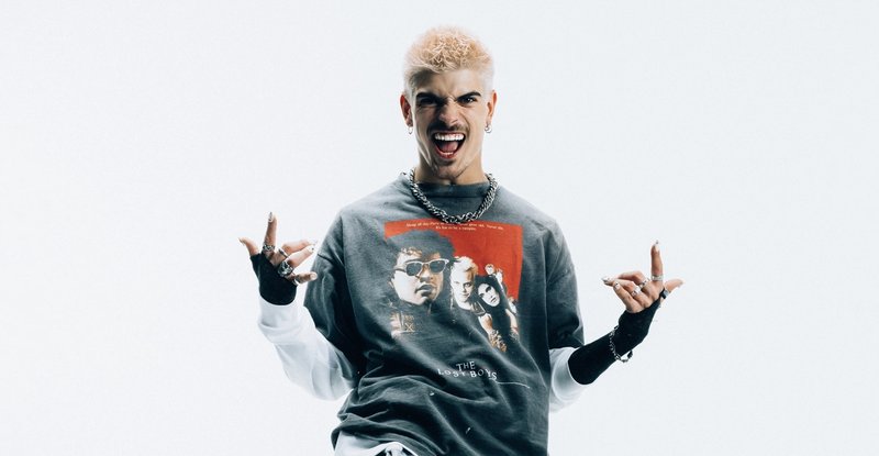 Omaks - All Night Long