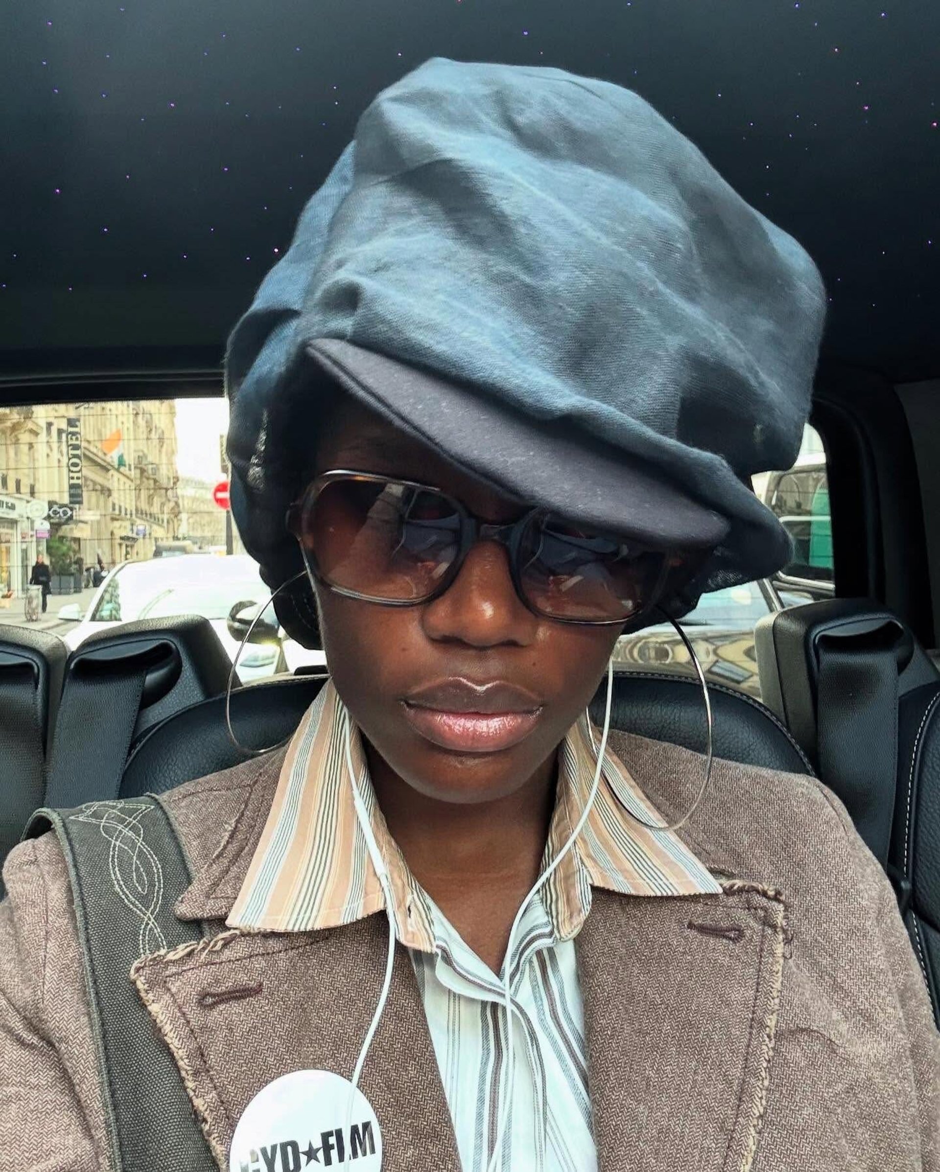 Paris Fashion Week detail 3