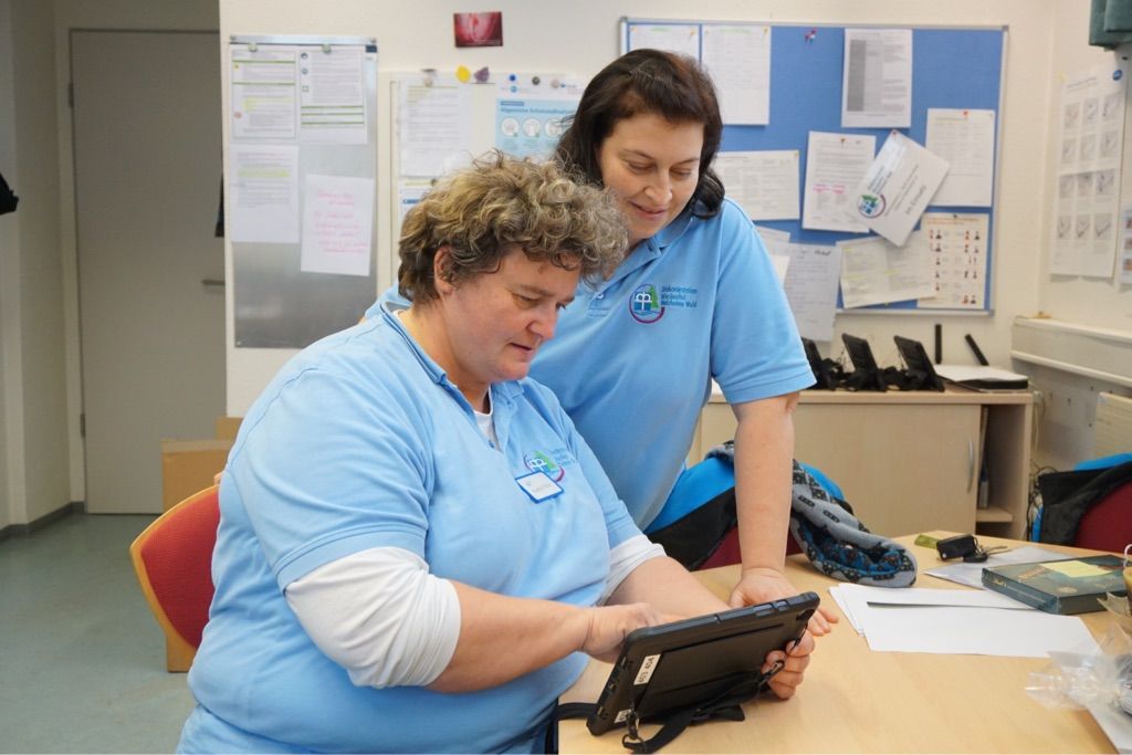 95% Mitarbeiterbindung in der Diakoniestation Wieslauftal & Welzheimer Wald: seit über 30 Jahren vertrauensvolle Pflege!