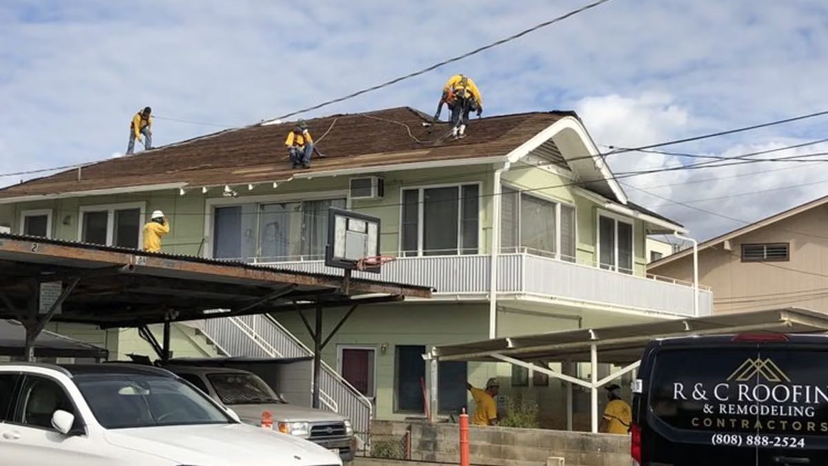 Commercial Roofers Near Me in Honolulu: How to Choose the Right Contractor